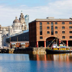 LILA LIVERPOOL